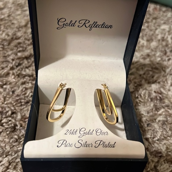 Gold Reflection - Picture 1 of 1